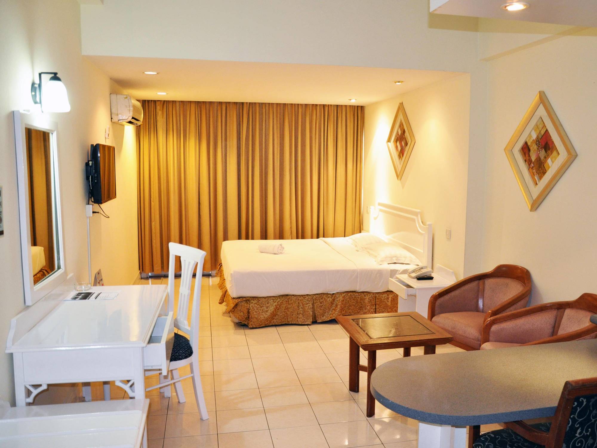 Promenade Service Apartment Kota Kinabalu Eksteriør bilde